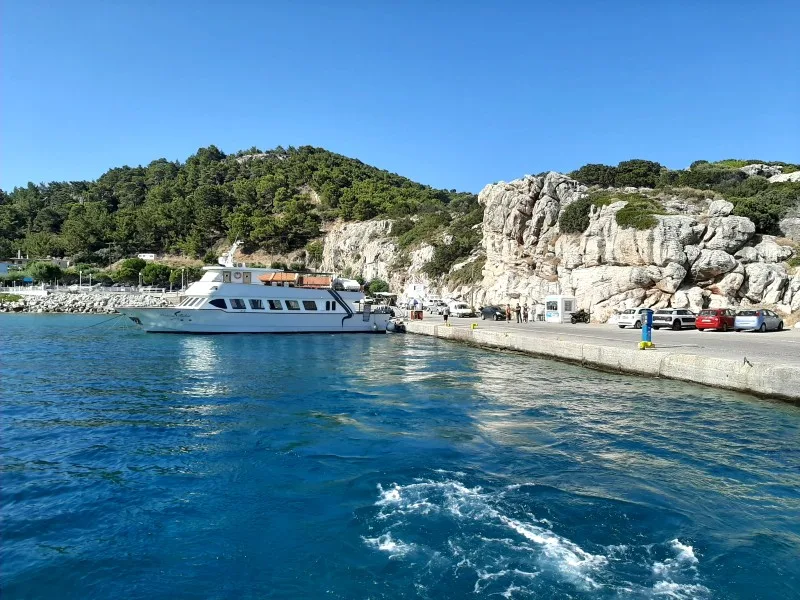 Mietwagen Rhodos Hafen von Kamiros Skala