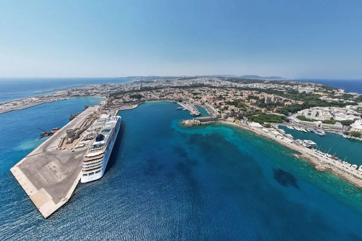 Autonoleggio al Porto di Rodi