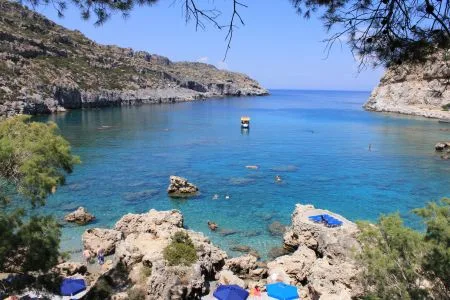 La baia di Anthony Quinn.